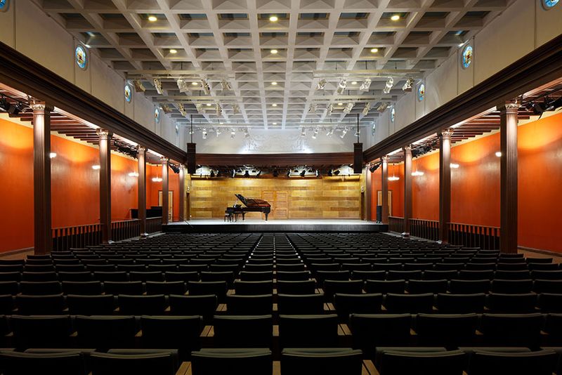 Zdislava between the finalist of 37th Hans Gabor Belvedere singing competition in Latvia.